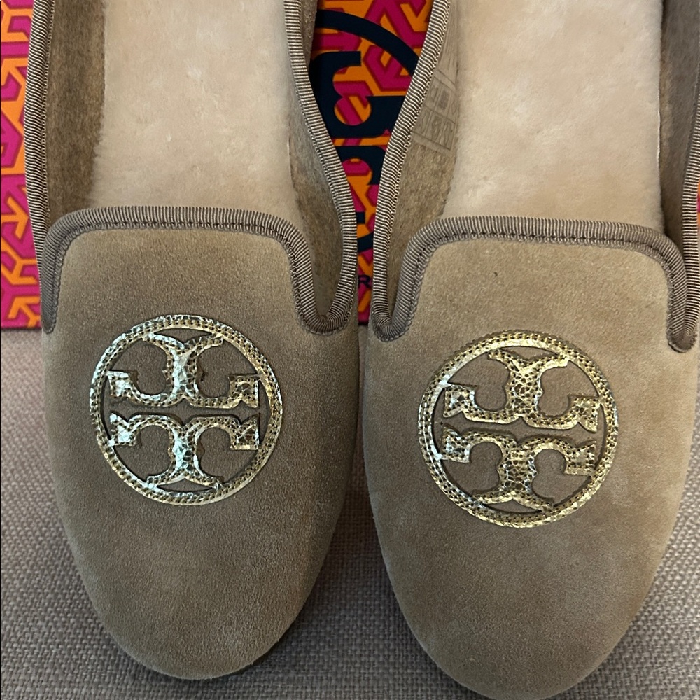Tory Burch camel split suede slipper - Picture 3 of 4